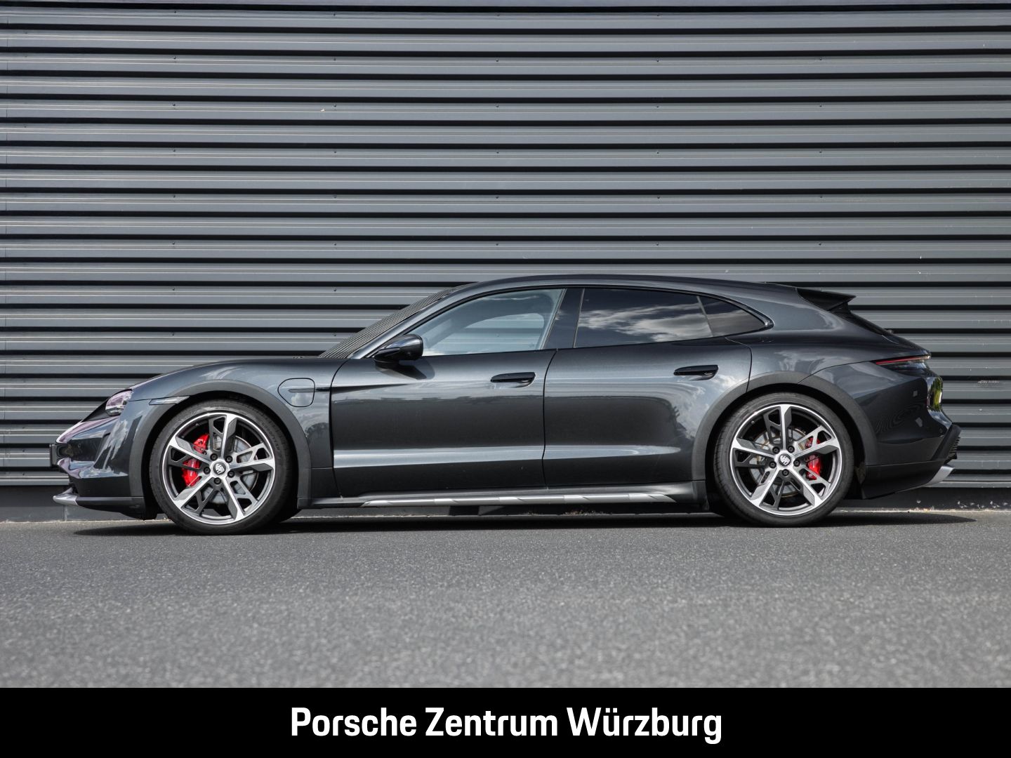 Porsche Taycan 4S Cross Turismo BOSE Surround View