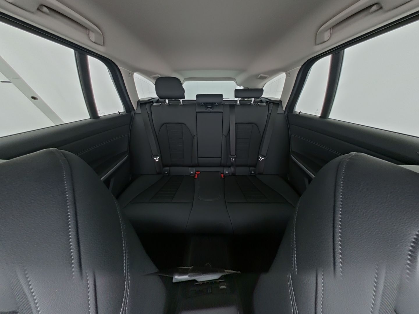 BMW 320 d Touring Steptronic - Samsaru's Car Outlet
