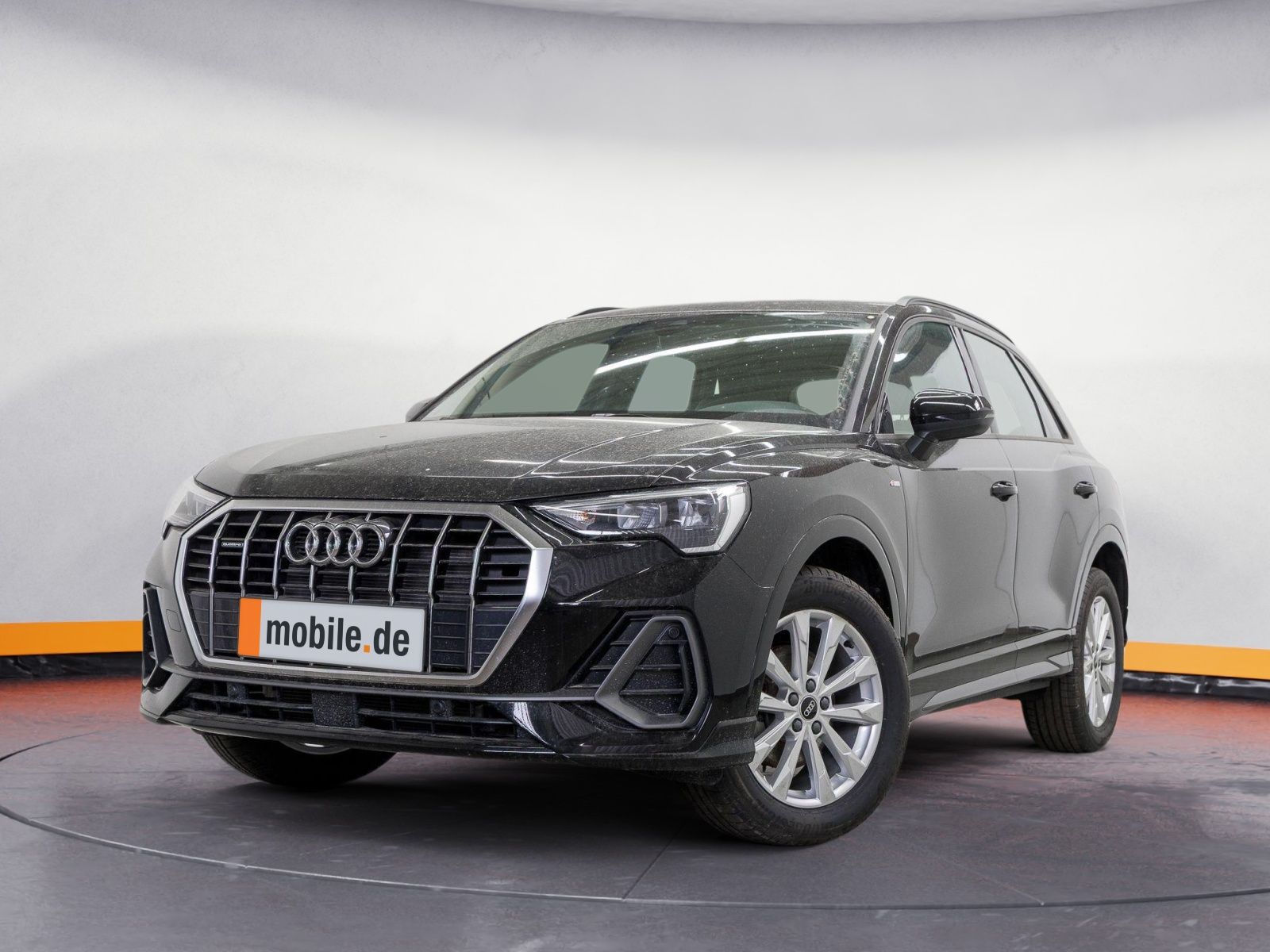 Audi Q3 35 TDI Q S LINE - Samsaru's Car Outlet