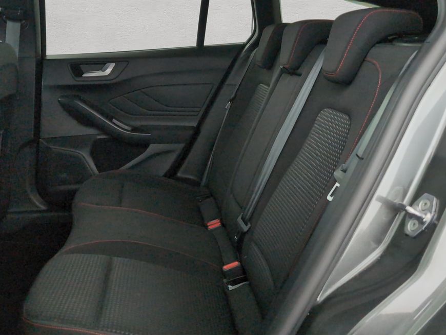 Ford Focus Turnier 1.5  Aut. ST-LINE X AHK+LED+NAVI+S