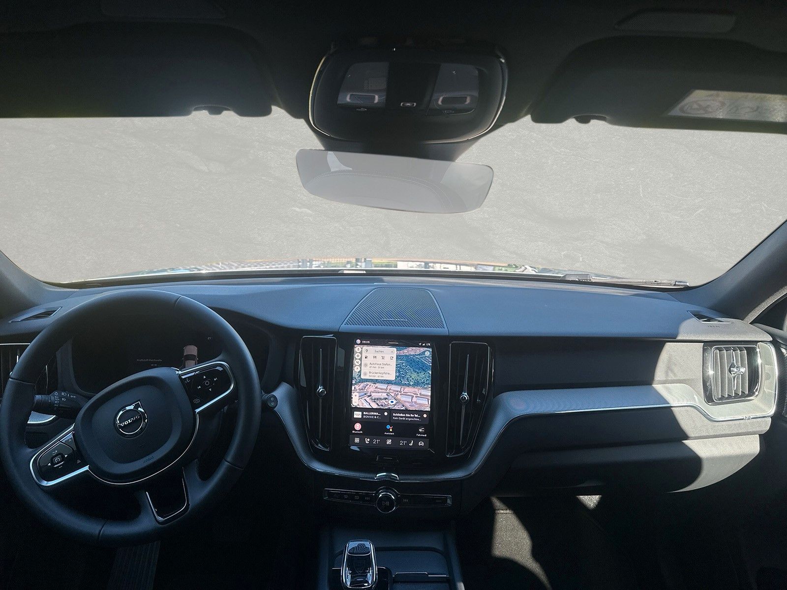 Volvo XC60 B5 AWD Mild-Hybrid Plus Dark AHK ACC BLIS