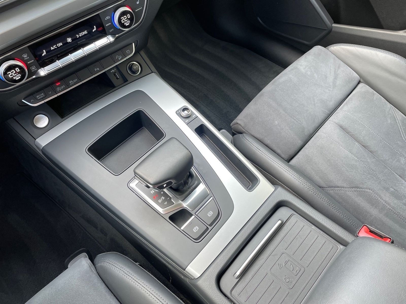 Audi Q5 40 TDI quattro S line KLIMA NAVI LEDER ALU