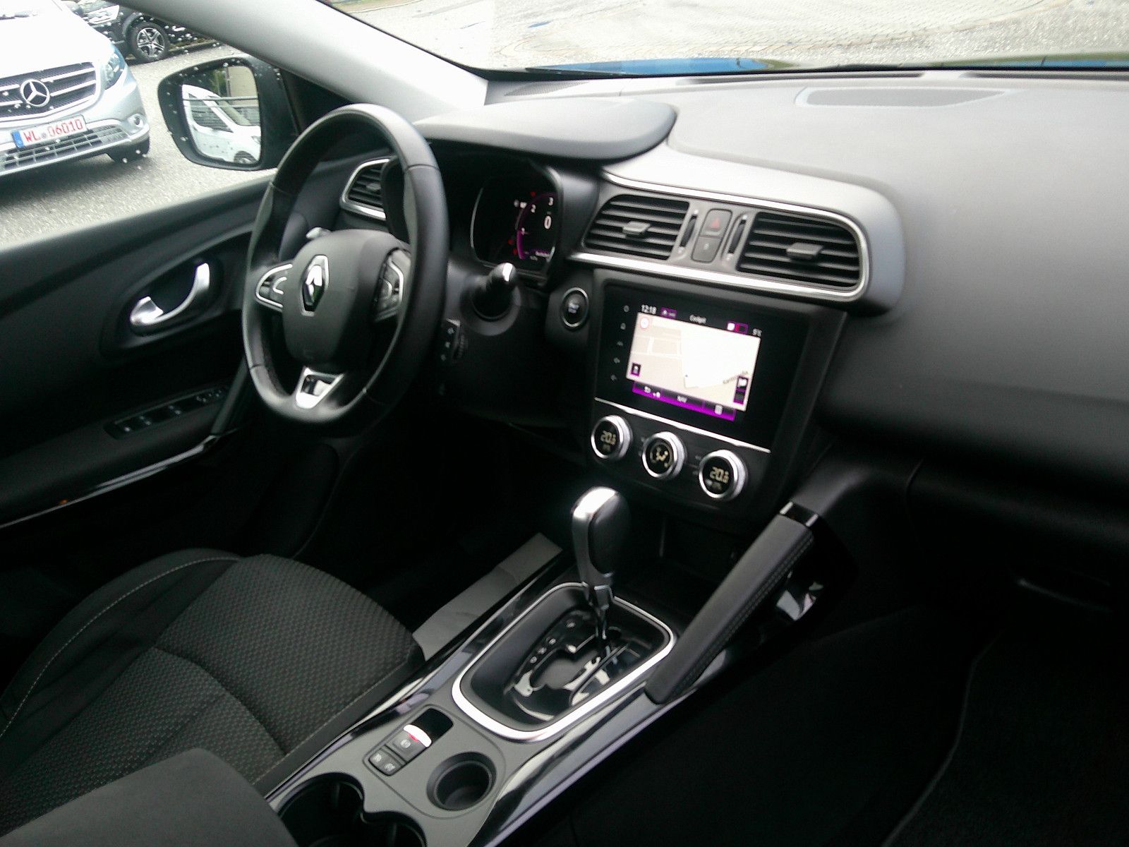 Renault Kadjar Business Automatik Edition - Samsaru's Car Outlet