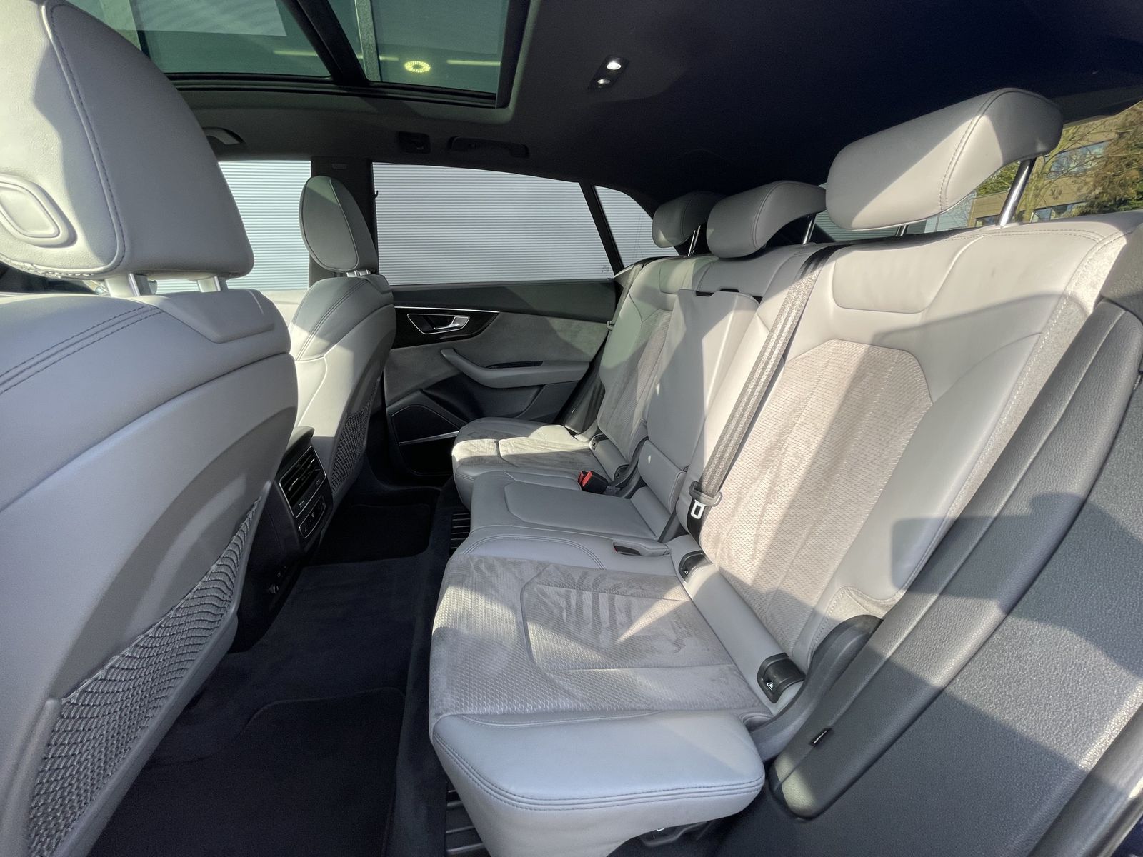 Audi Q8 55 TFSI e quattro tiptronic S line NP113.585€