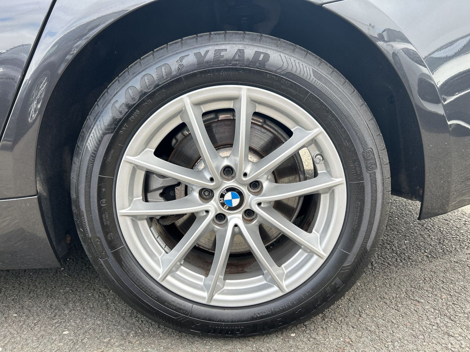 BMW 520d xDrive Limousine Head-Up LED Kamera Standhe