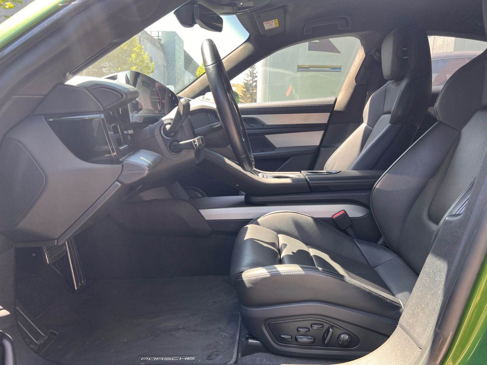 Porsche Taycan Turbo #PCCB KERAMIK! 21" MISSION! 1-HAND