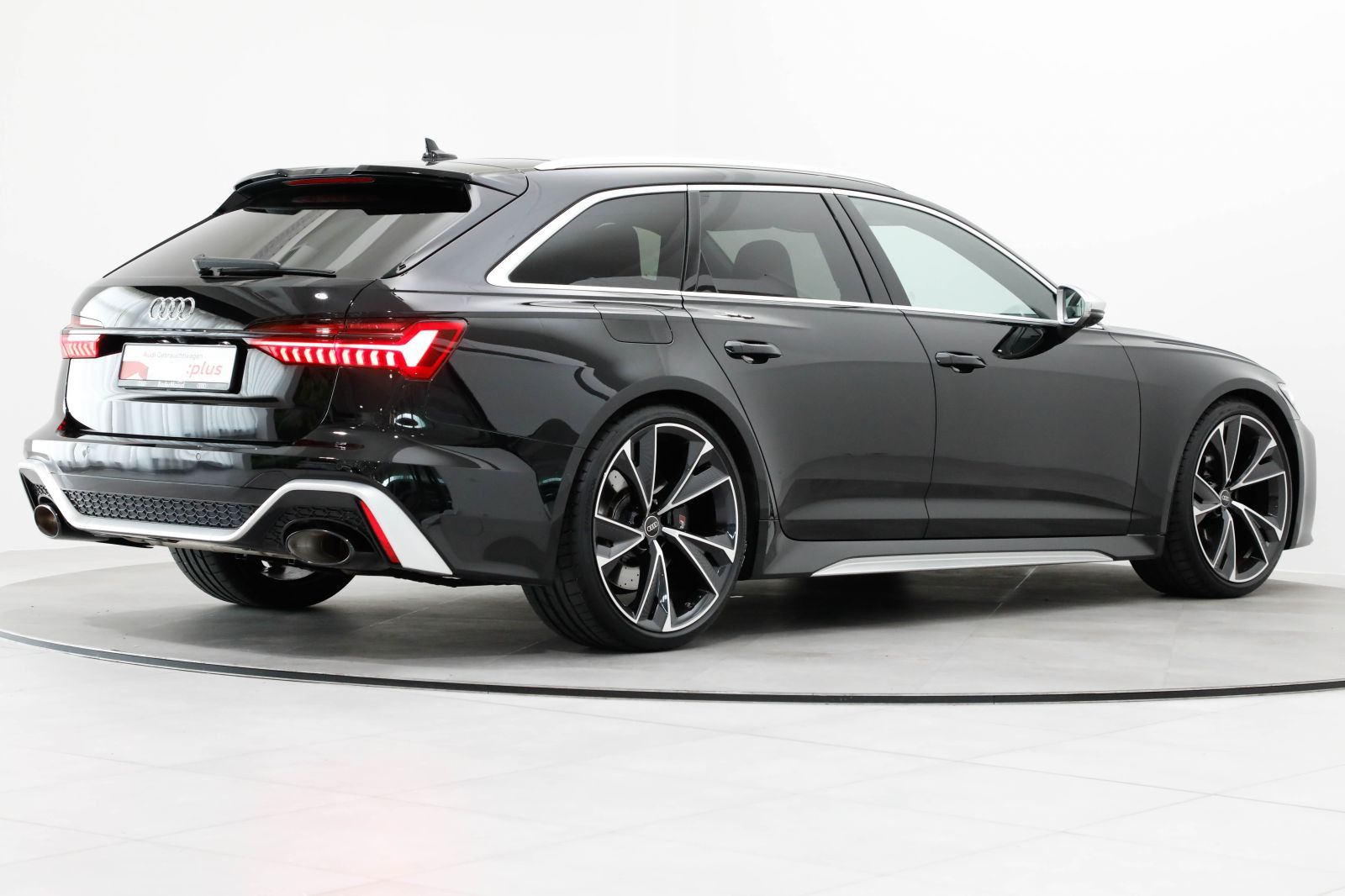 Audi RS 6 Avant AHK Matrix B&O Pano HUD RS-Dynamik