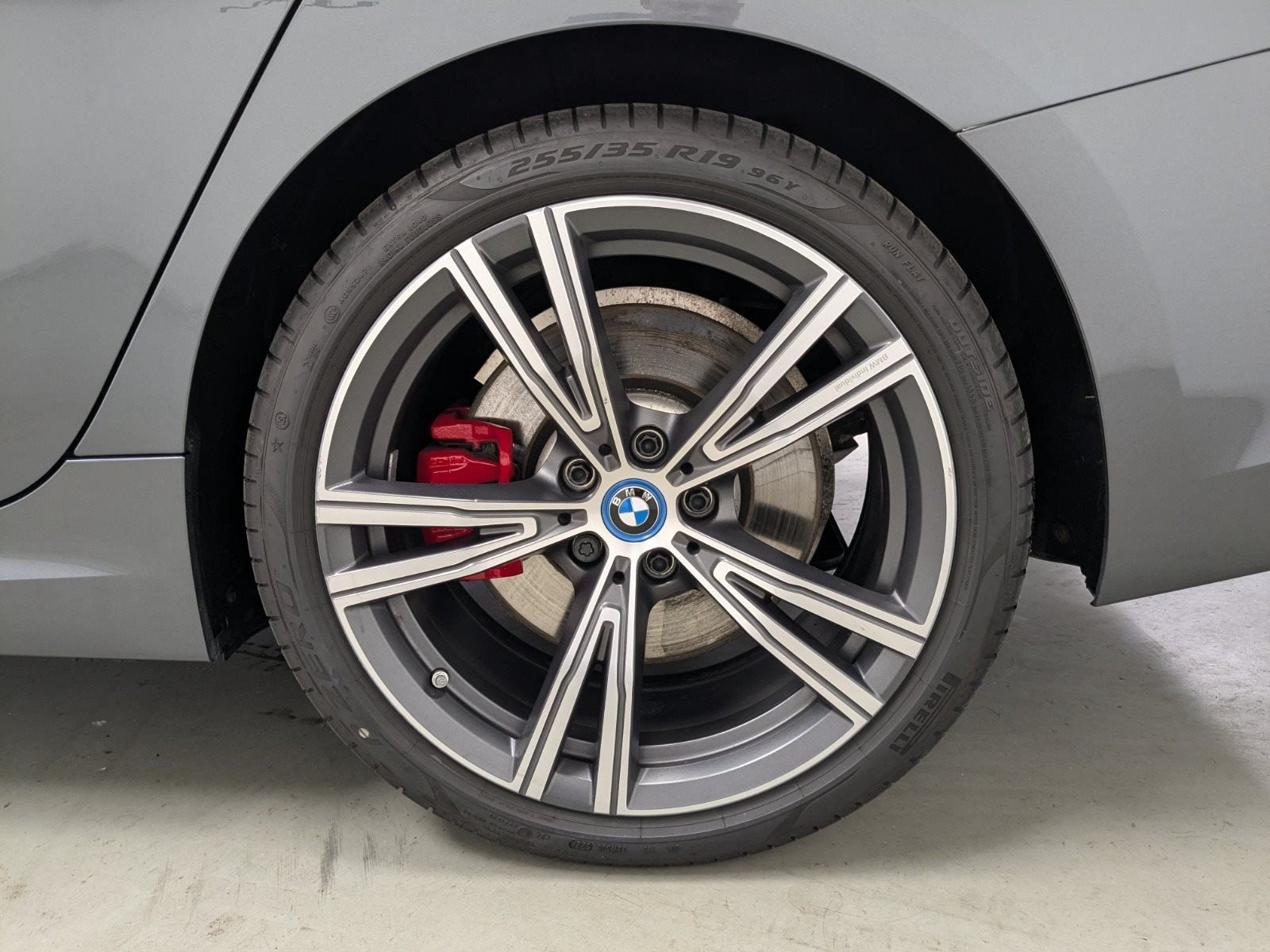BMW 330e xDrive M Sport Laser ACC 360° HuD HiFi 19''