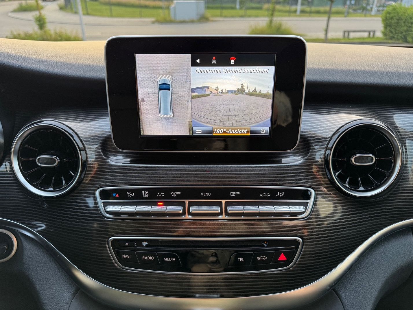 Mercedes-Benz V 220 V-Klasse Long - Samsaru's Car Outlet