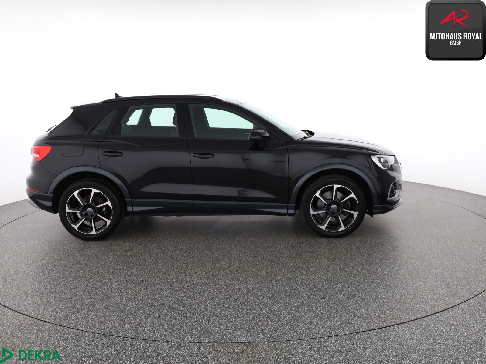 Audi Q3 45 TFSI qu S LINE 19ZOLL ACC,KEYLESS,AHK,1.HD