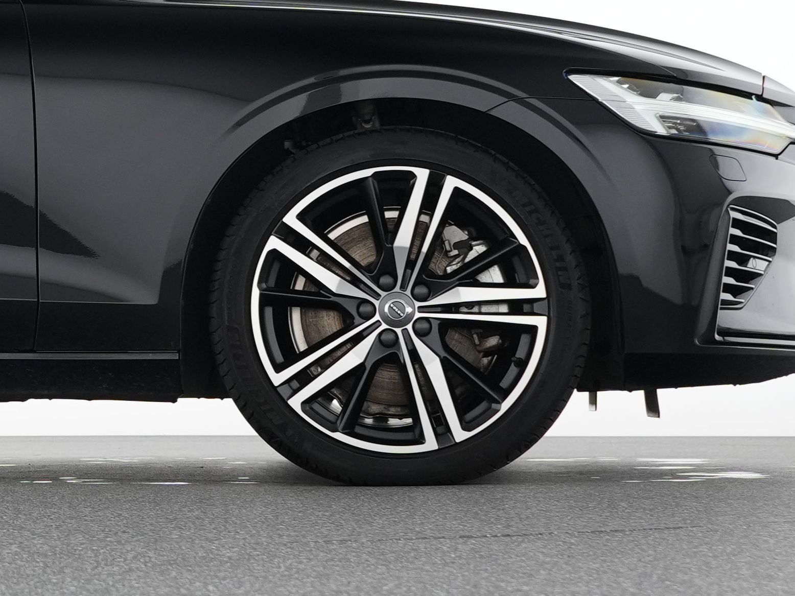 Volvo S60 T8 Recharge AWD R-Design 19"+VOLL-LED+360°