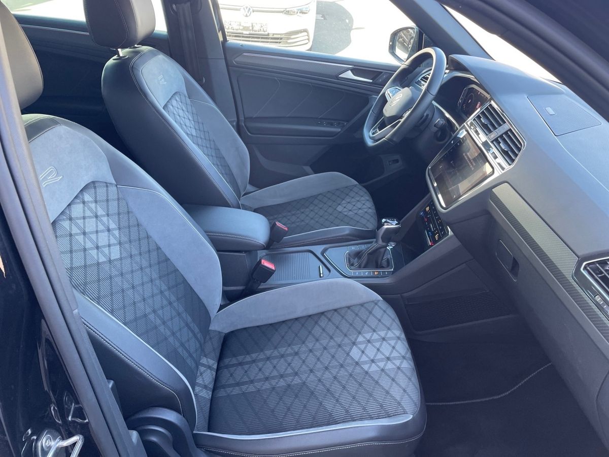Volkswagen Tiguan 1.4 TSI eHybrid R-Line - Samsaru's Car Outlet