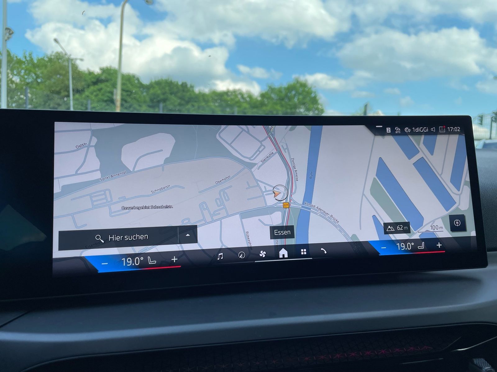 BMW 318i Tour || AHK Keyless ACC 360° FIN ab 1,99% !