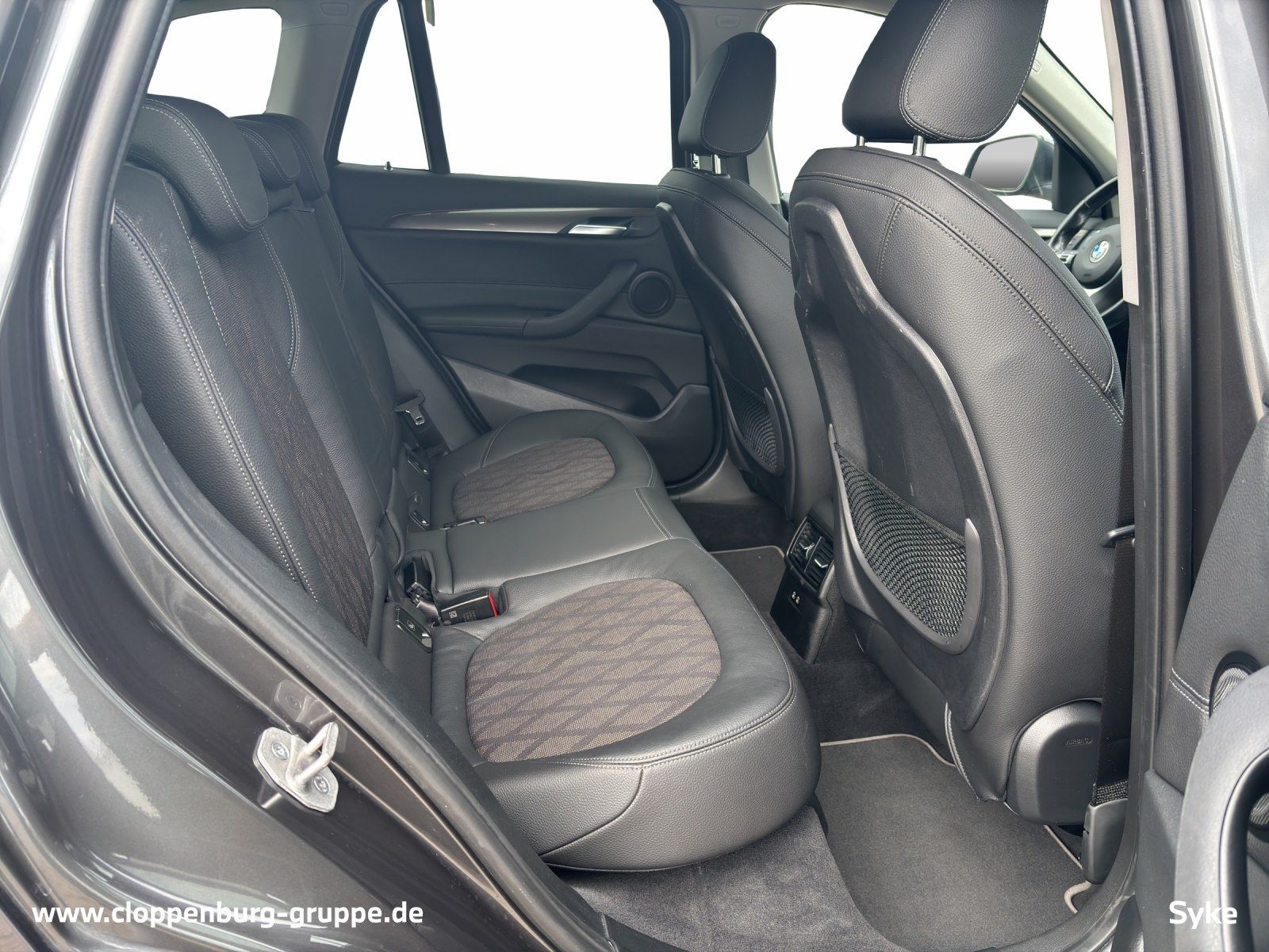 BMW X1 xDrive18d xLine - Samsaru's Car Outlet