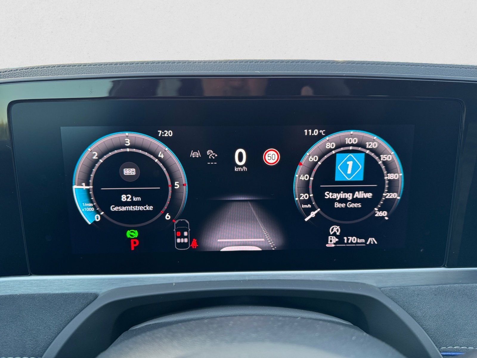 Volkswagen Passat Variant R-Line TDI DSG 4Motion|AHK|NAVI|A