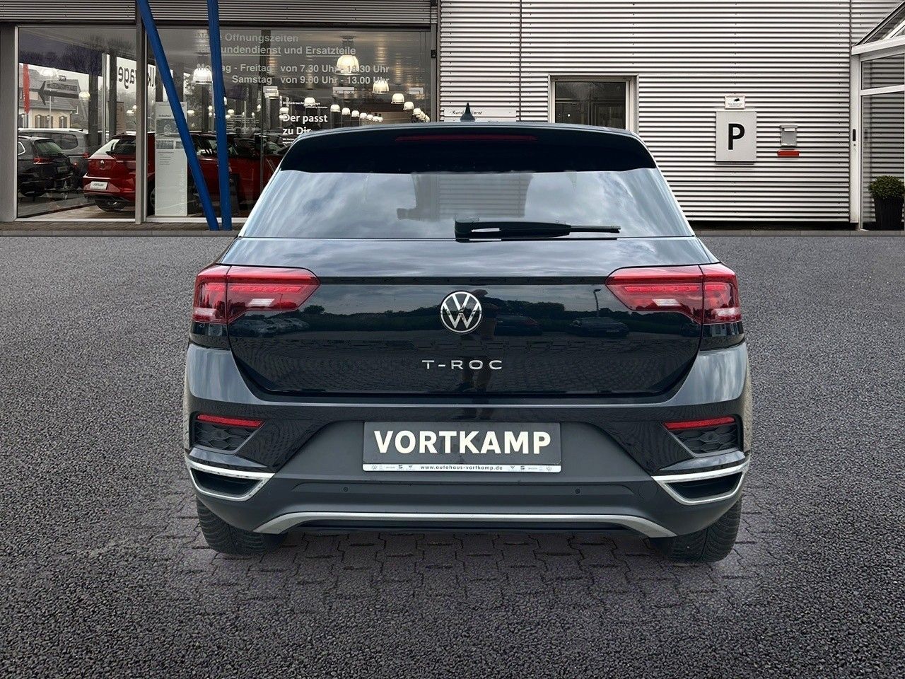Volkswagen T-Roc Sport - Samsaru's Car Outlet