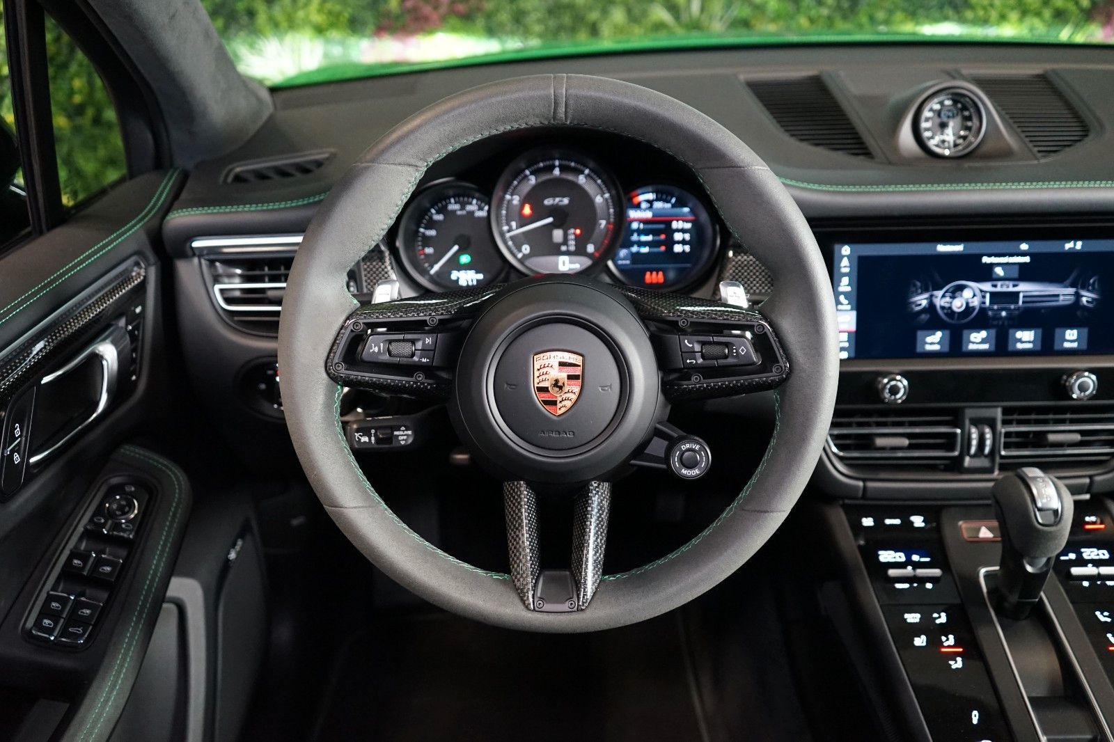 Porsche GTS - Samsaru's Car Outlet