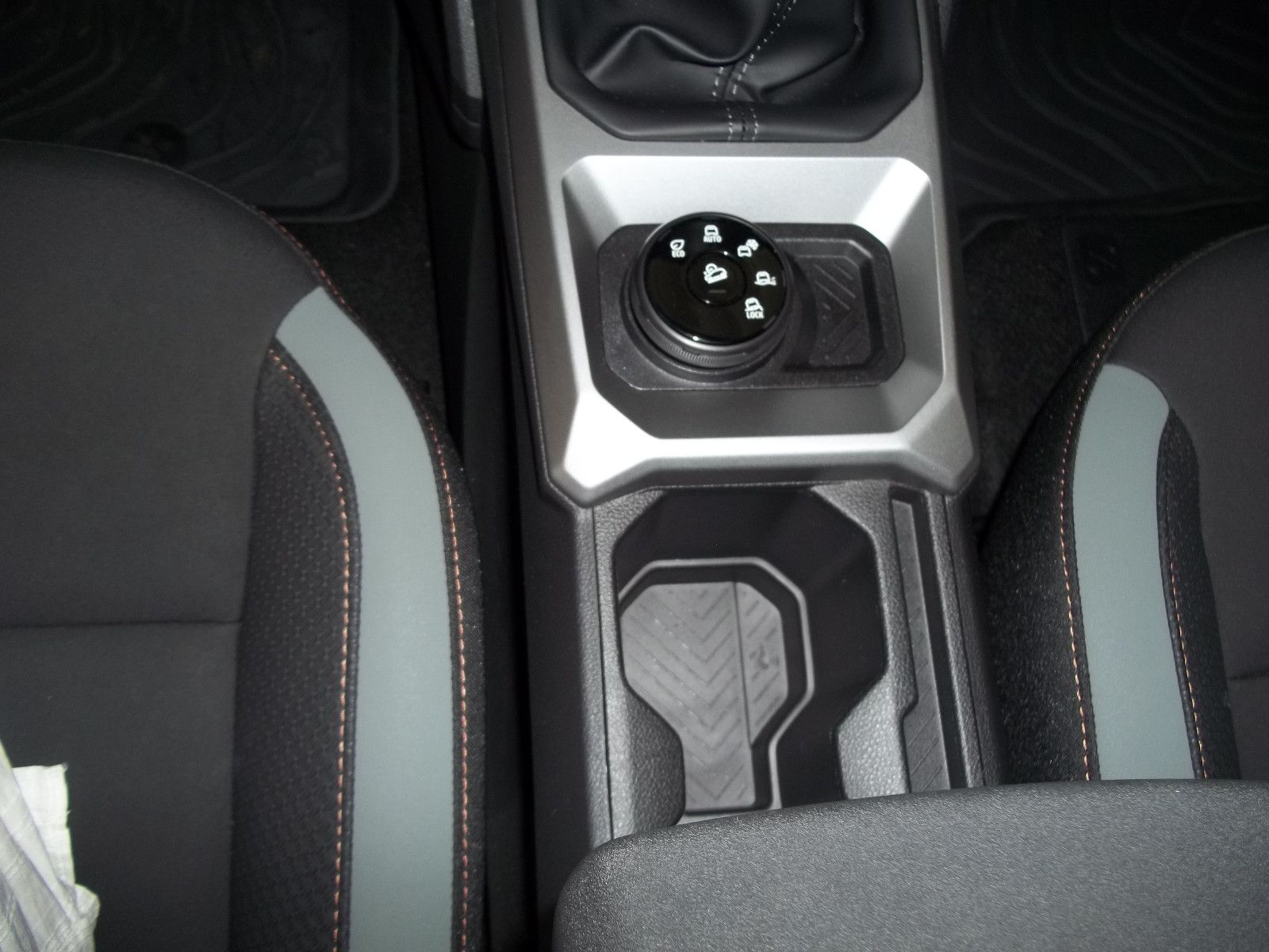 Dacia Duster III TCe 130 Extreme 4x4 - Samsaru's Car Outlet