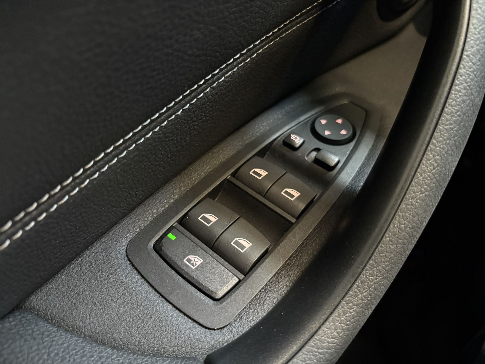BMW X1 xDrive25e M Sport - Samsaru's Car Outlet