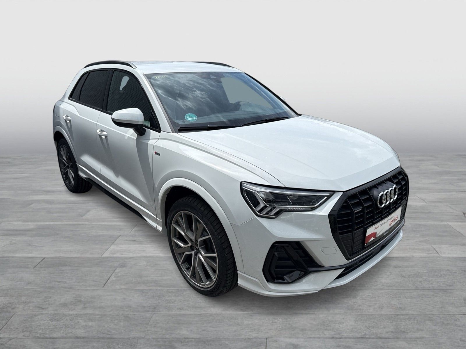 Audi Q3 40 quattro S LINE STANDHZ. AHK 360°CAM LM20