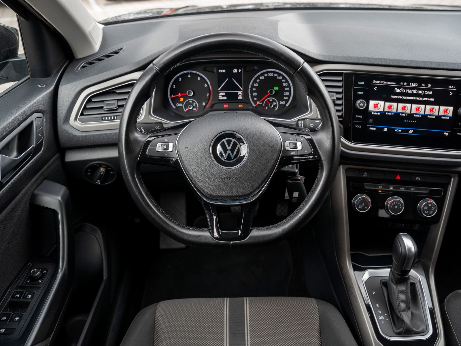 Volkswagen T-ROC Style 1.5 TSI DSG - Samsaru's Car Outlet