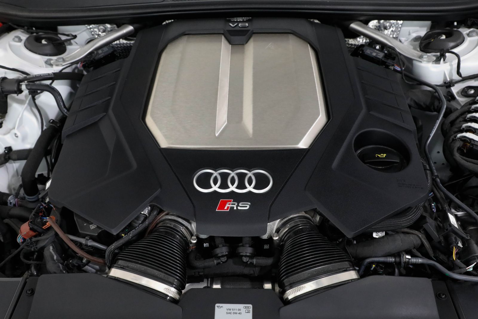 Audi RS 6 Avant AHK Matrix HUD Keramik Pano 305km/h