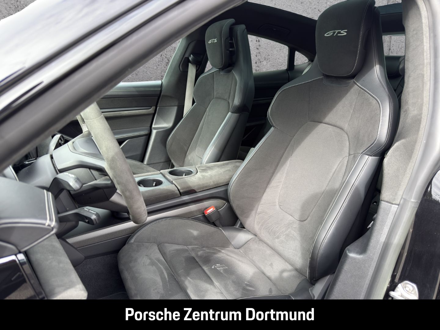 Porsche Taycan GTS Head-Up LED-Matrix Surround-View