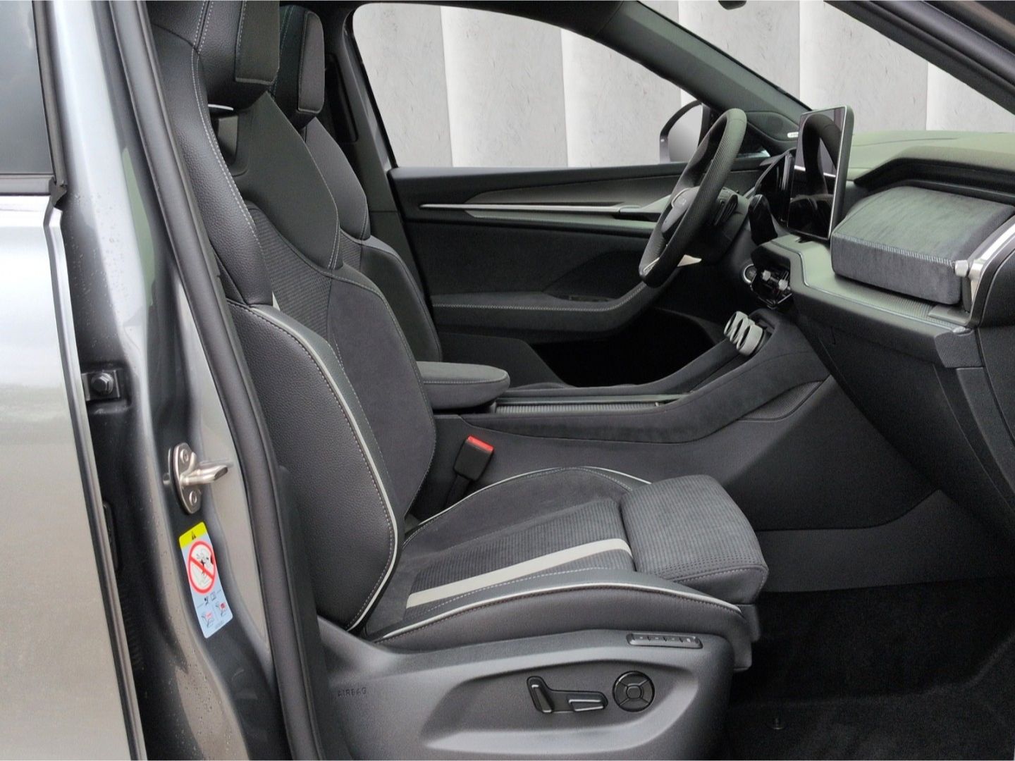 Skoda Kodiaq iV eHyb SPORTLINE*AHK 360°Ka Panodach ACC