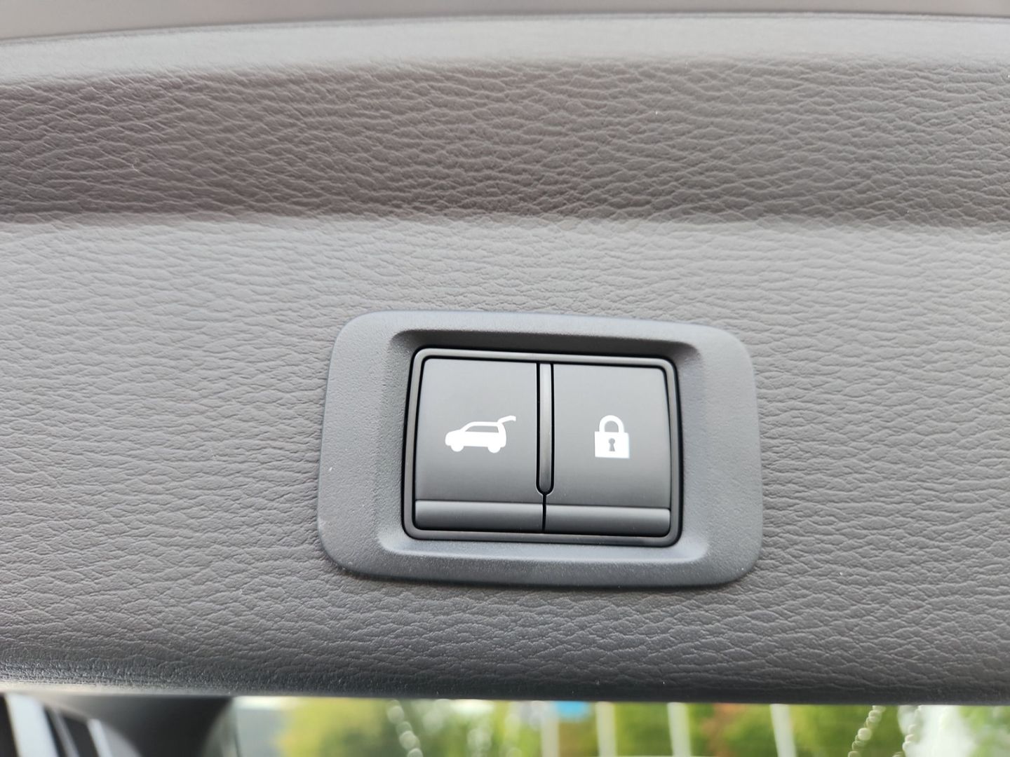 Mitsubishi Plug-in Hybrid Outlander Intro 4WD *neues Modell