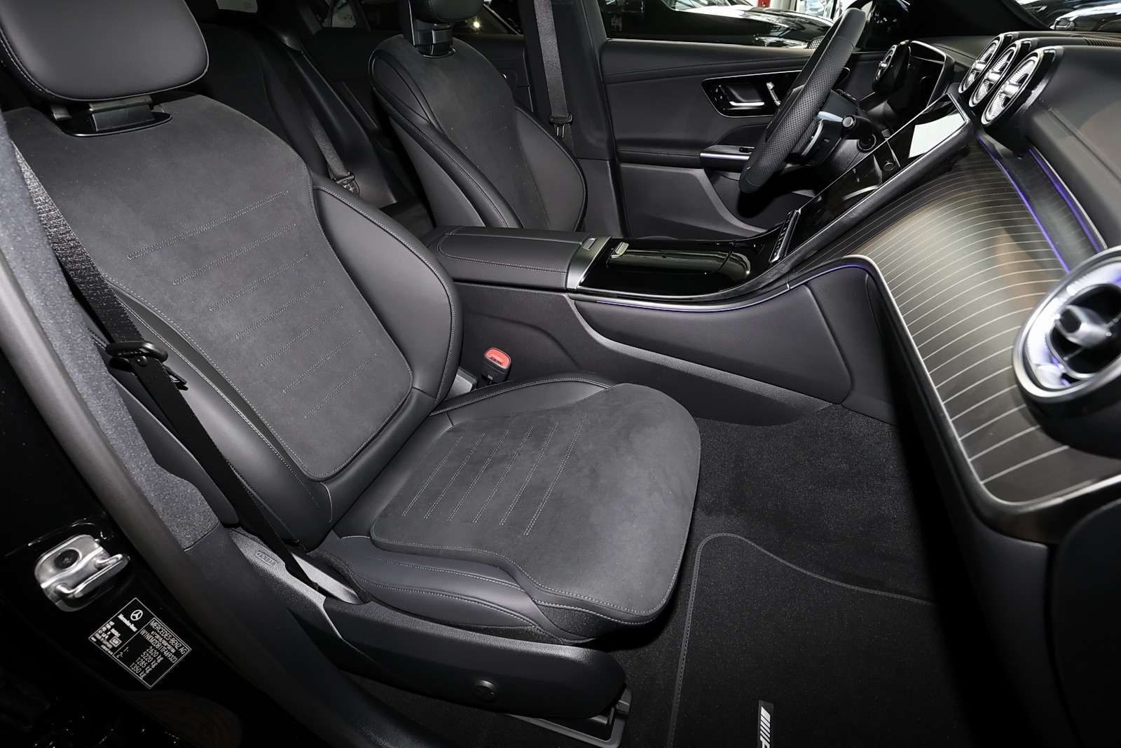 Mercedes-Benz GLC 450 d 4M AMG MBUX+360°+DIG-LED+Pano+AHK+Dist