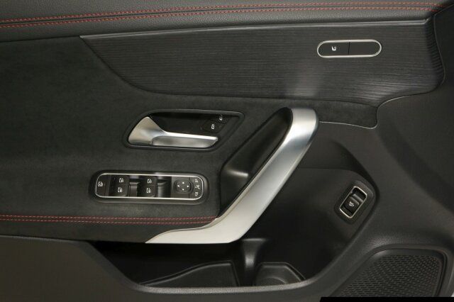 Mercedes-Benz CLA 220 4M Coupé AMG Line - Samsaru's Car Outlet