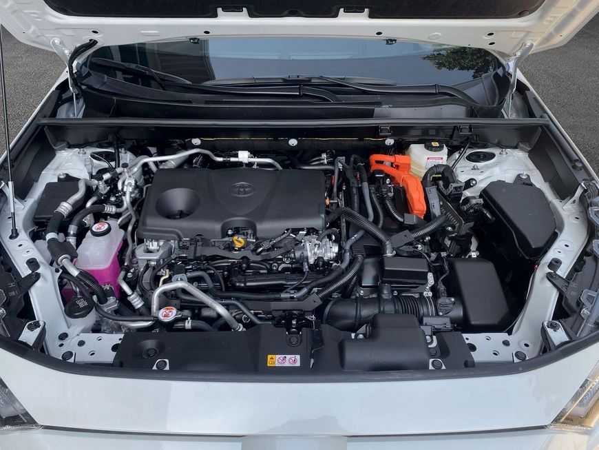 Toyota RAV 4 Plug-in-Hybrid Style mit AHK