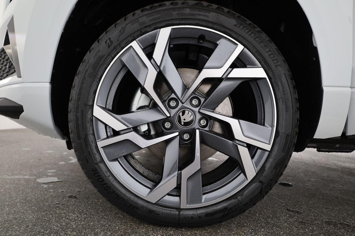 Skoda Karoq 2.0 TSI DSG 4x4 Sportline, Pano, AHK, Navi