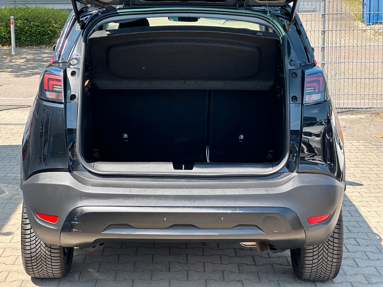 Opel Crossland GS-Line - Samsaru's Car Outlet