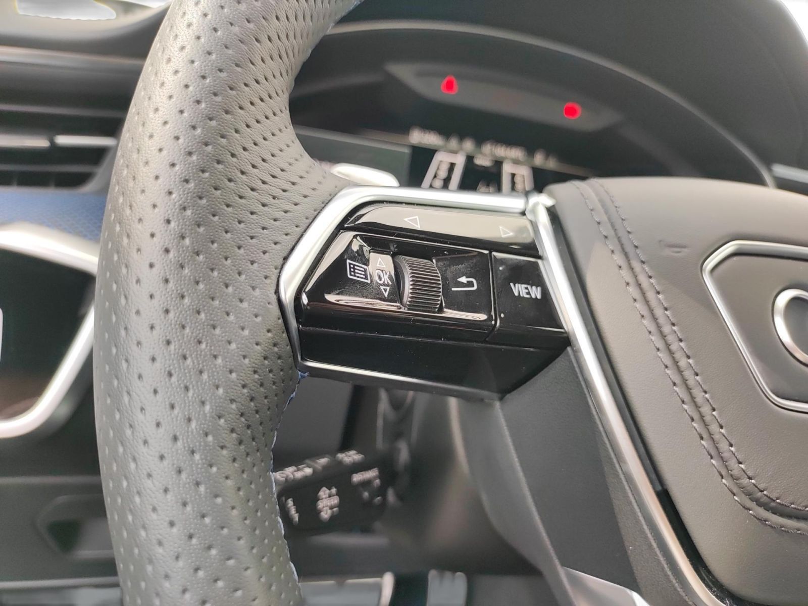 Audi RS6 Avant performance *PANO*StdHz*HD-MATRIX*B&O*