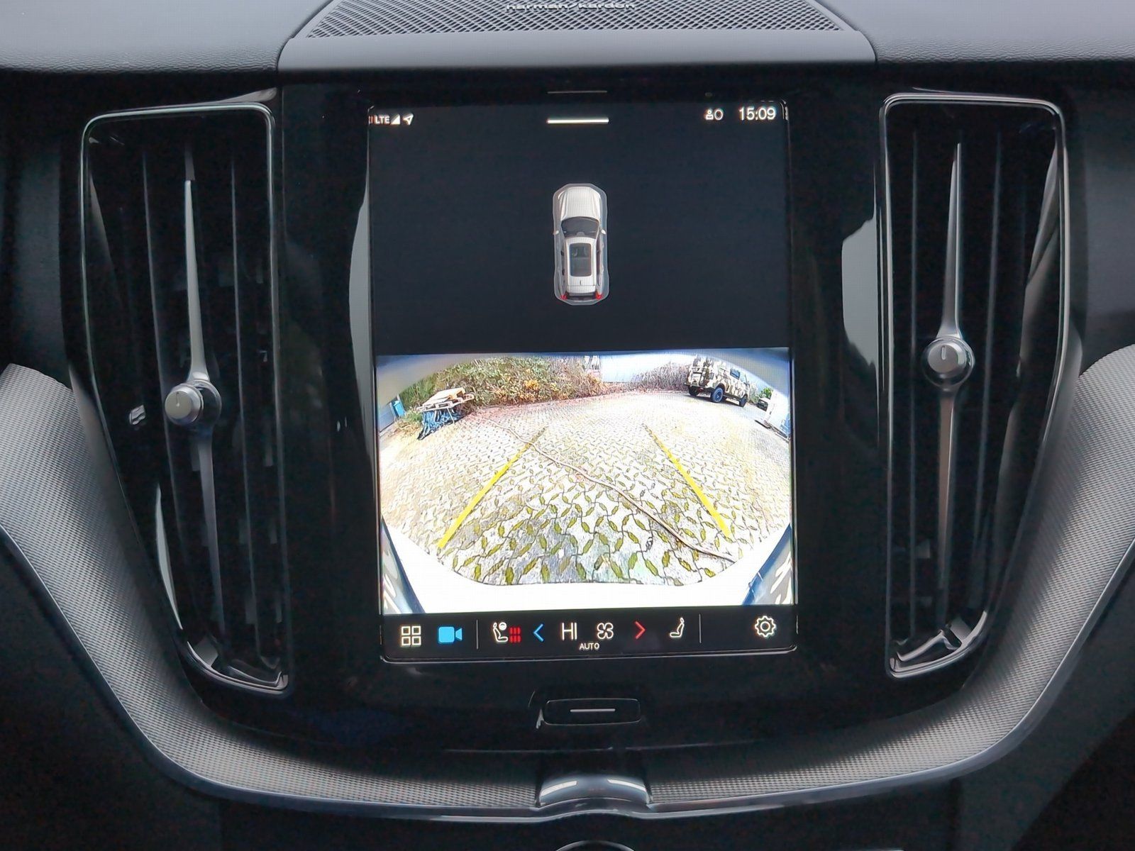 Volvo XC60+B4+Diesel+AWD+GT+Plus+Dark+Standhzg+HarmanK