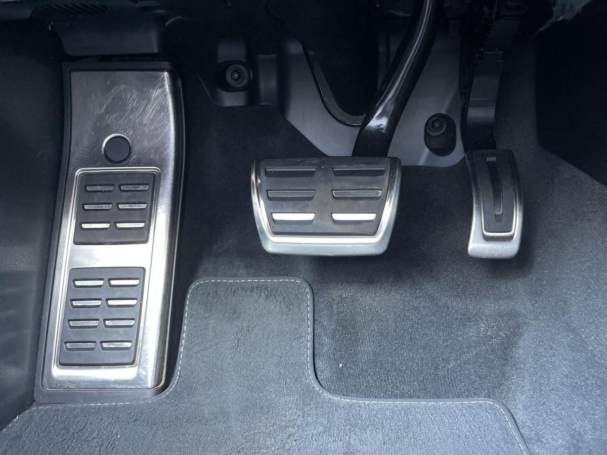 Audi Q5 40 TDI quattro S-Line - Samsaru's Car Outlet