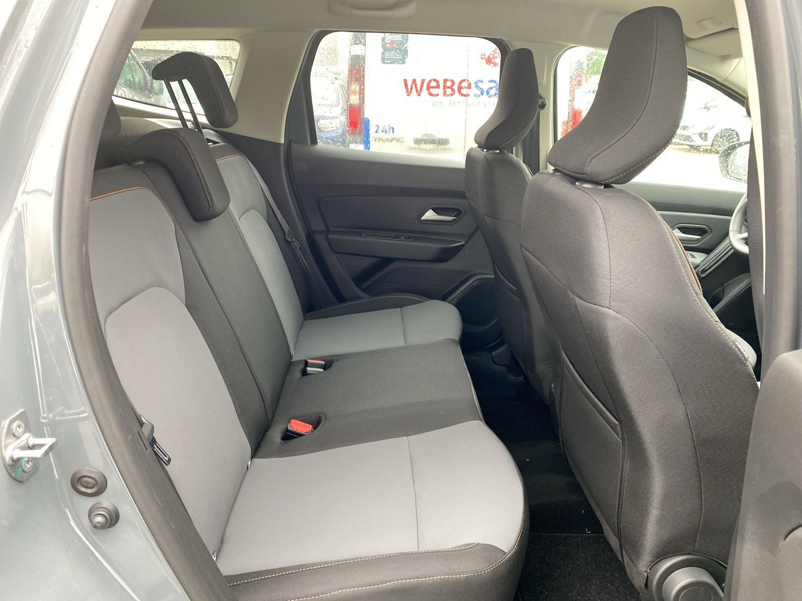 Dacia Duster Extreme TCe 150 EDC - Samsaru's Car Outlet