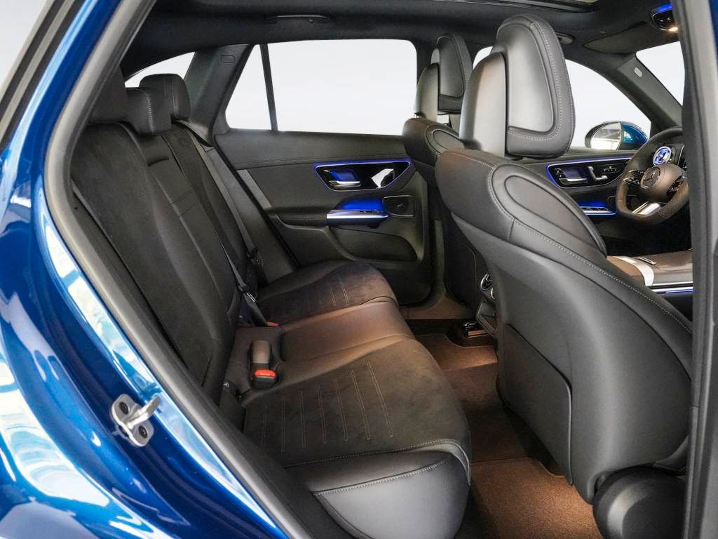 Mercedes-Benz GLC 200 AMG-DISTRONIC-PANO-AHK-MEMORY-UVP 74.200