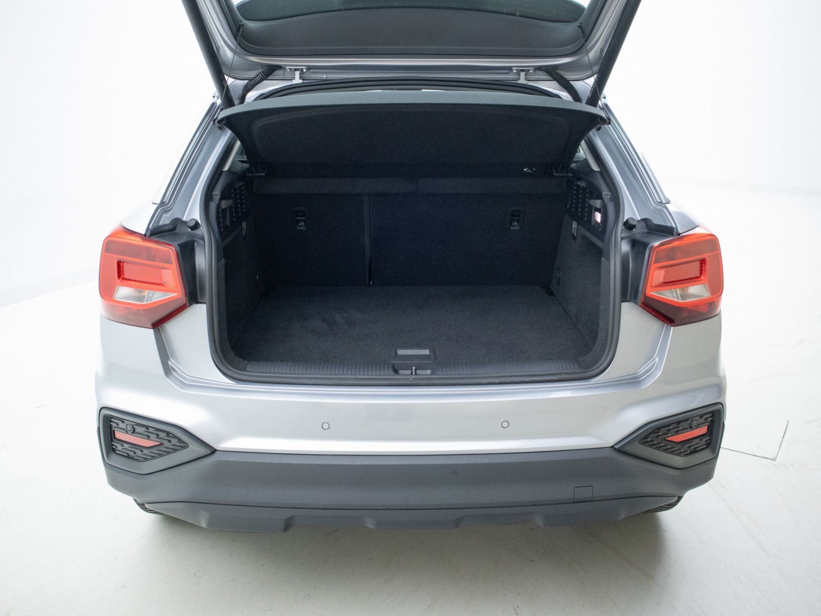 Audi Q2 35 TFSI S-TRO**RFK*GJR*LED*AAC*NAVI*SHZ*GRA**