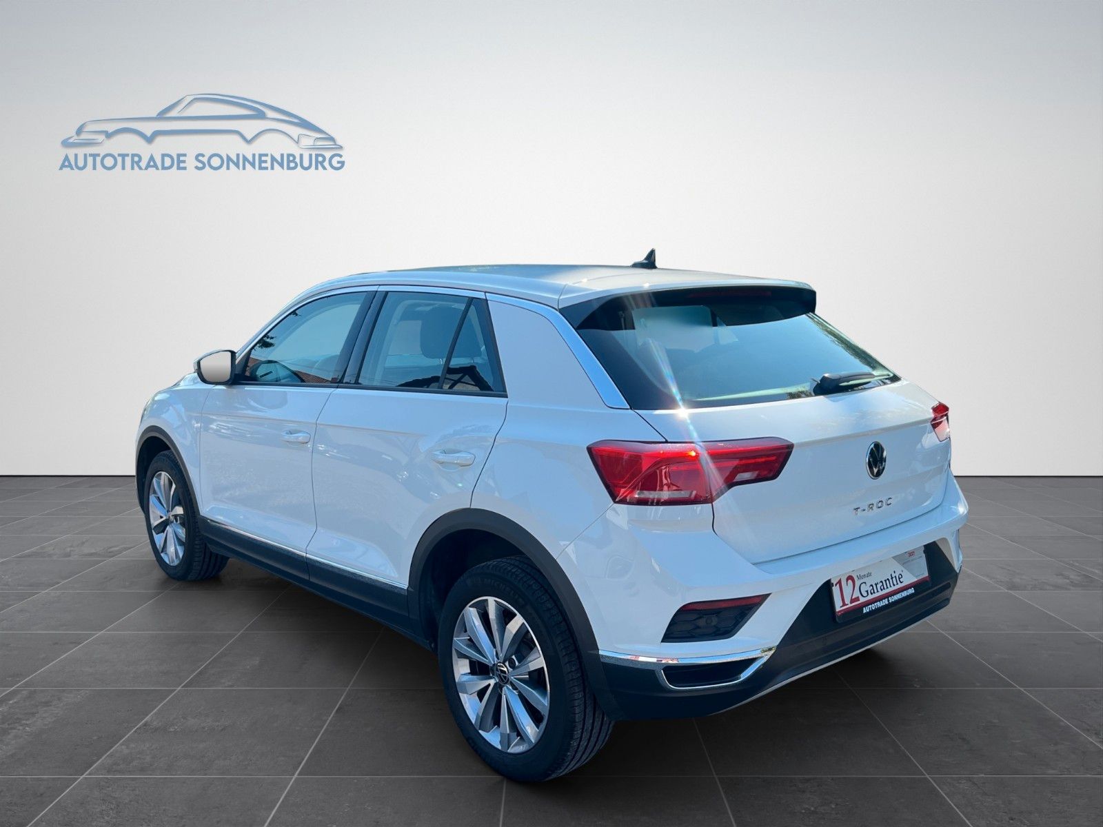 Volkswagen T-Roc Style - Samsaru's Car Outlet