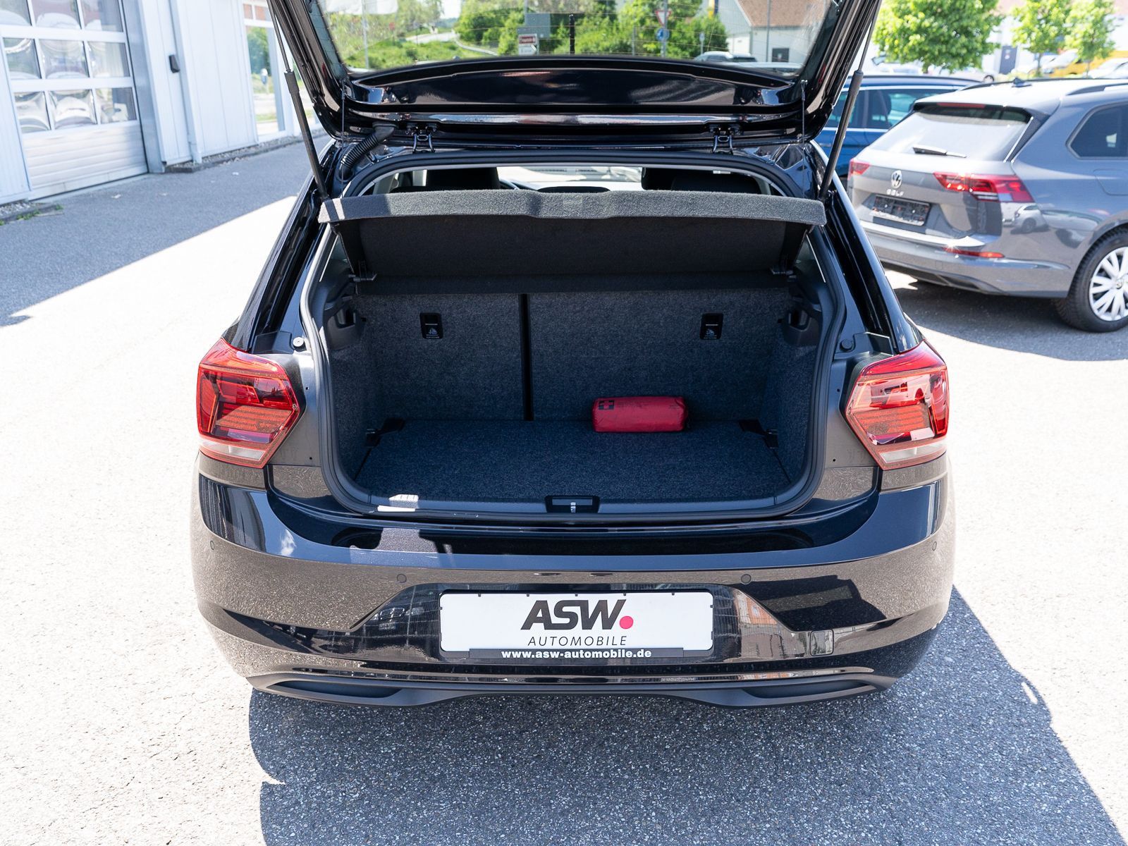Volkswagen Polo Highline 1,0 TSI DSG - Samsaru's Car Outlet