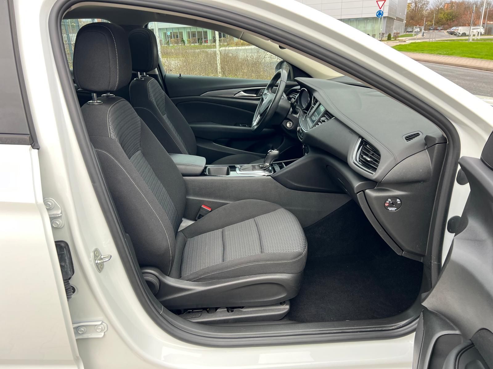 Opel Insignia 2.0 D Business Edition - Samsaru's Car Outlet