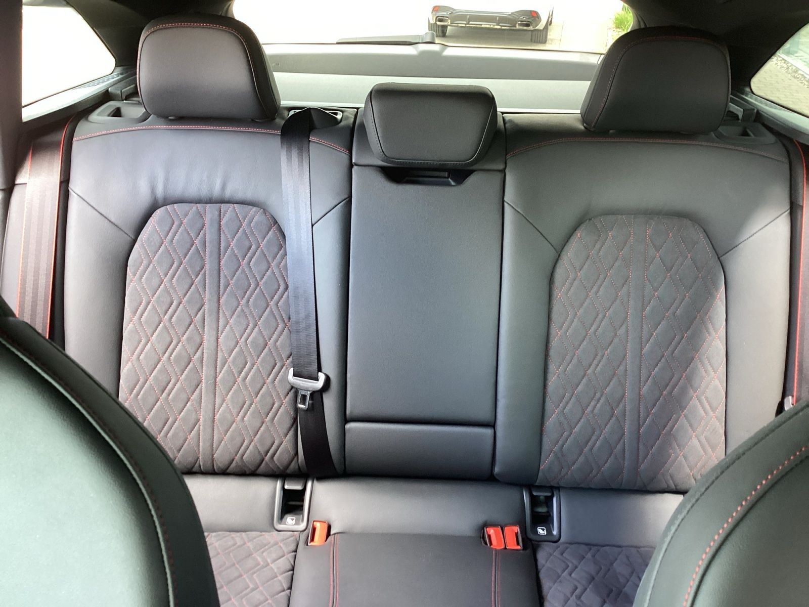 Audi A5 Avant 270 kW TFSI e q. S-Tronic S-Line, Matri