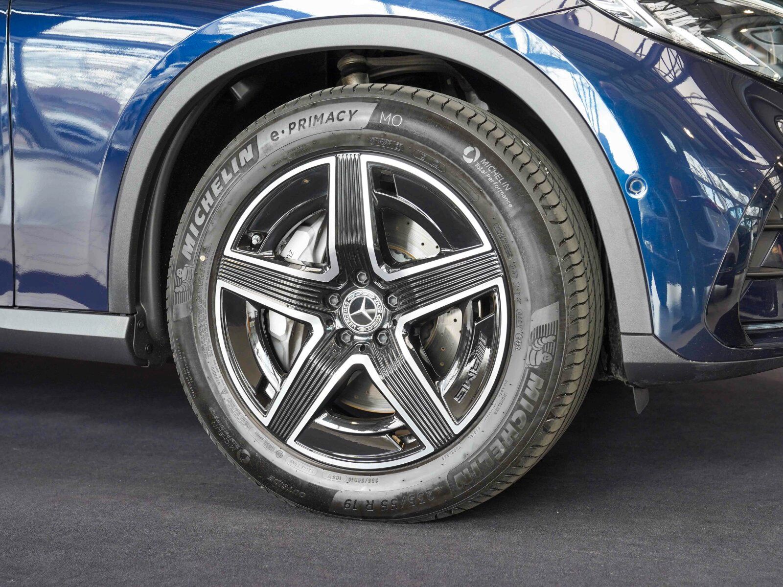 Mercedes-Benz GLC 300 d 4M AMG Line - Samsaru's Car Outlet