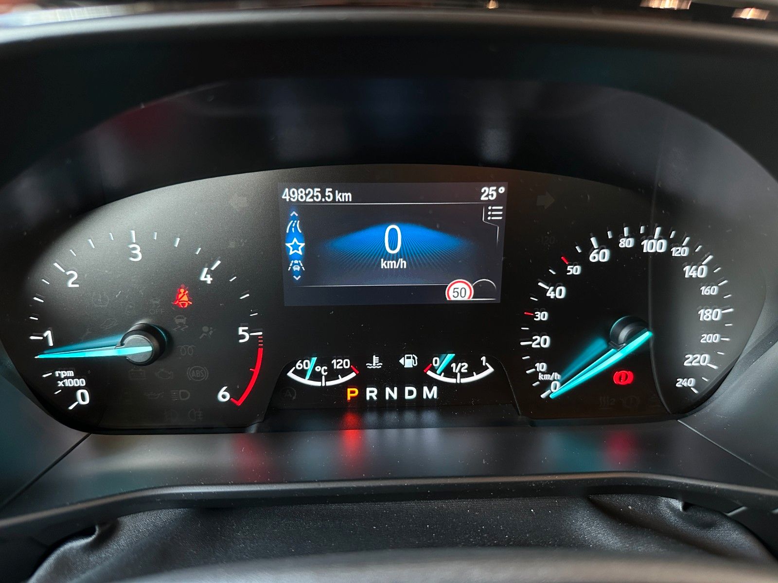 Ford Focus Turnier ST-Line *LED*RFK*ACC*ALLWETTER*TOP