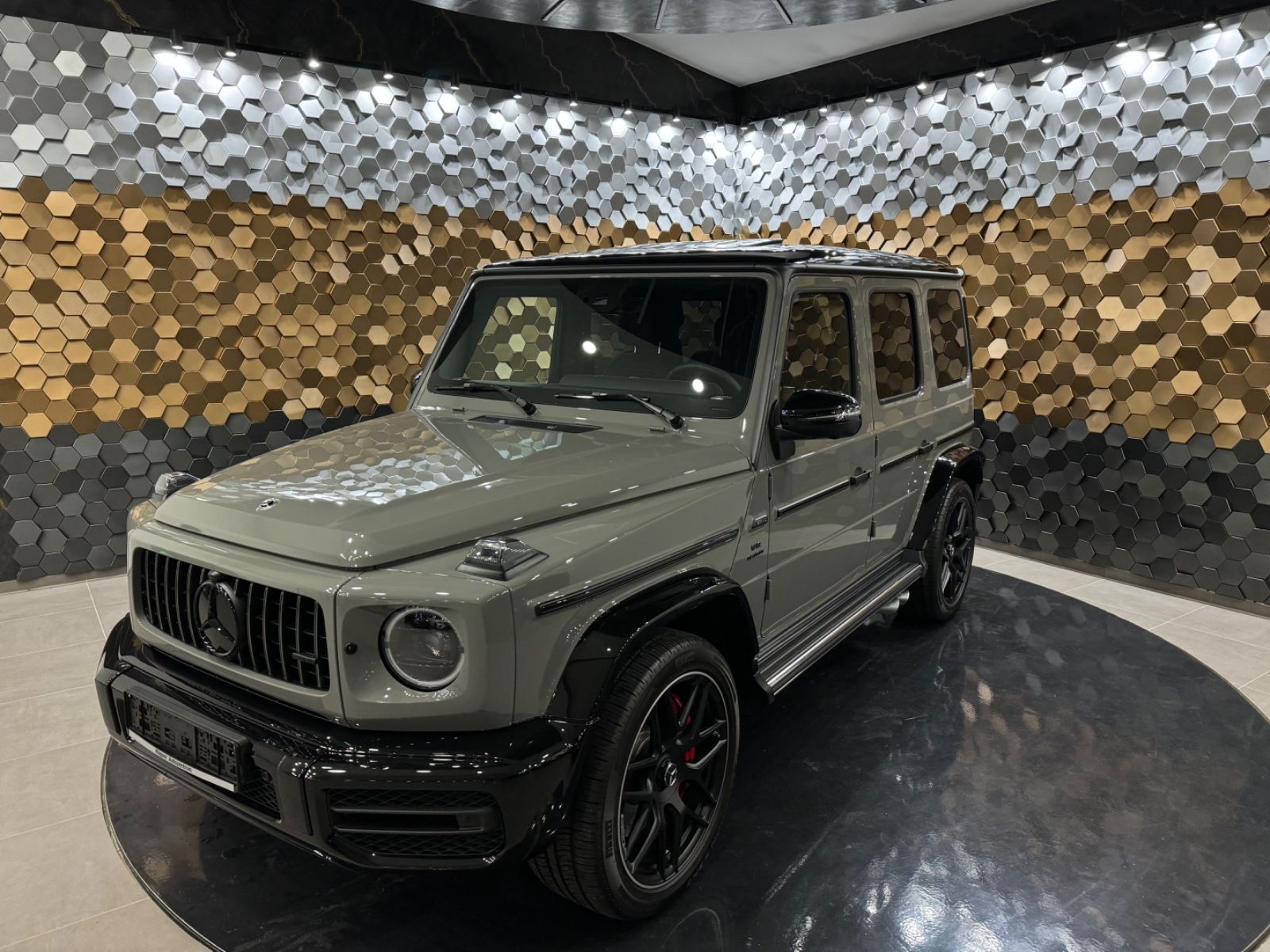 Mercedes-Benz G 63 AMG - Samsaru's Car Outlet