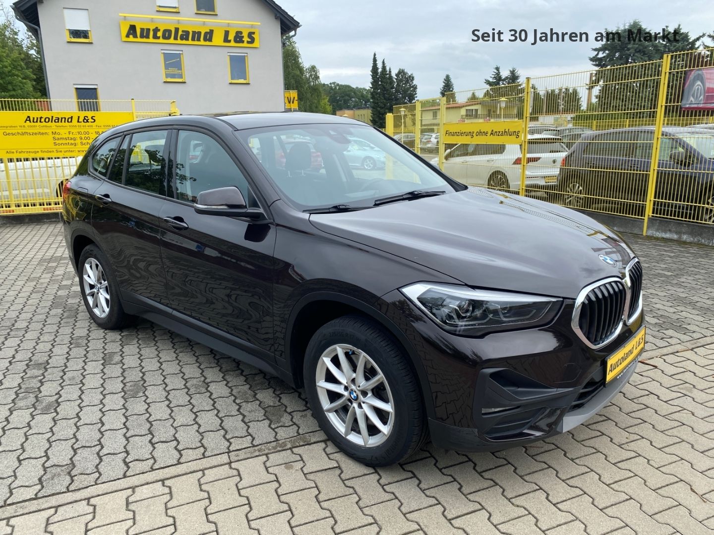 BMW X1 xDrive 20 d Advantage - Samsaru's Car Outlet
