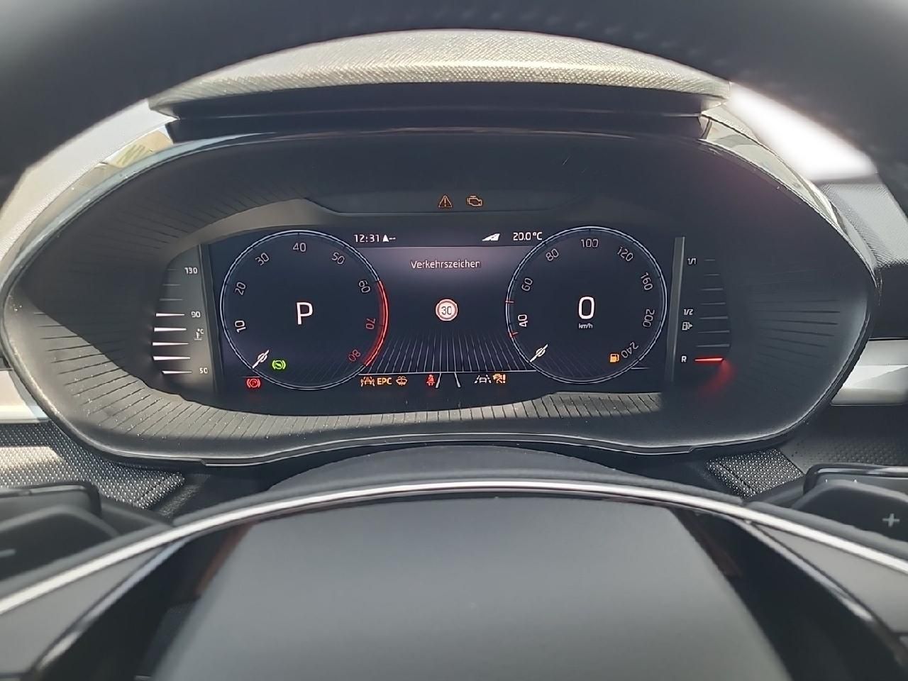 Skoda Fabia Tour 1,0 TSI DSG *Navi, ACC, TWA, RFK*