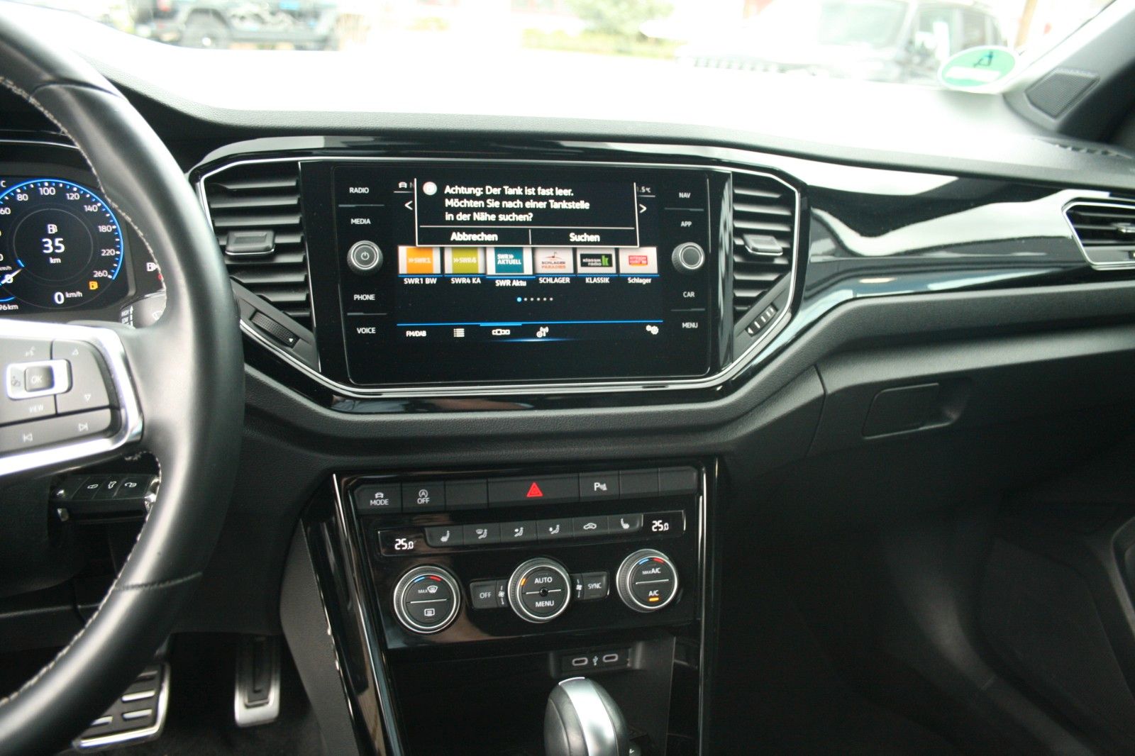 Volkswagen T-Roc 1.5 TSI ACT OPF DSG Sport" → "Volkswagen T-Roc TSI Sport - Samsaru's Car Outlet